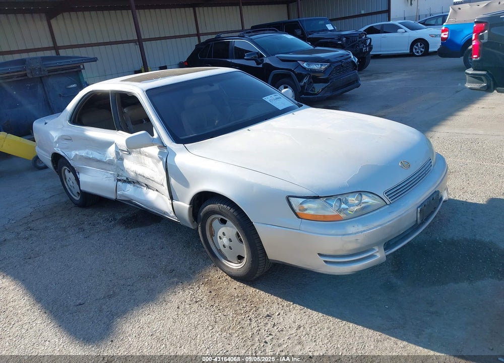 1994 LEXUS ES 300 VIN: JT8GK13T4R0058659