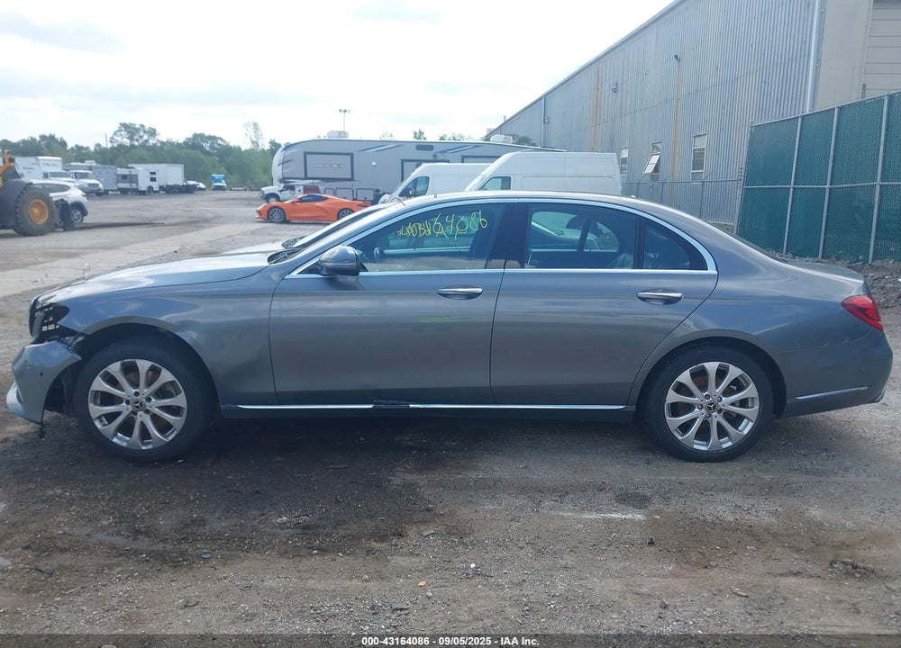 2018 MERCEDES-BENZ E-CLASS VIN: WDDZF4KB3JA400485