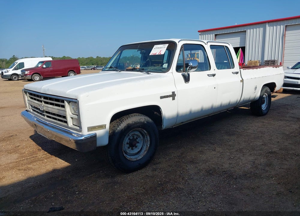 1986 CHEVROLET C20 VIN: 1GCGC23M9GS104503