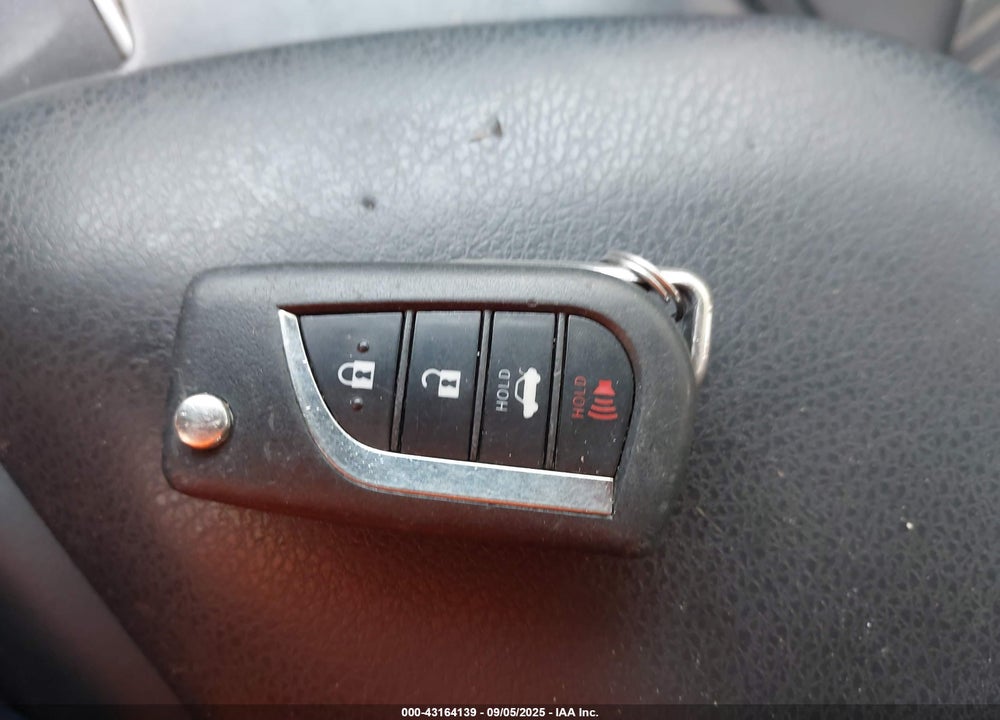 2019 TOYOTA CAMRY VIN: 4T1B11HK4KU175019