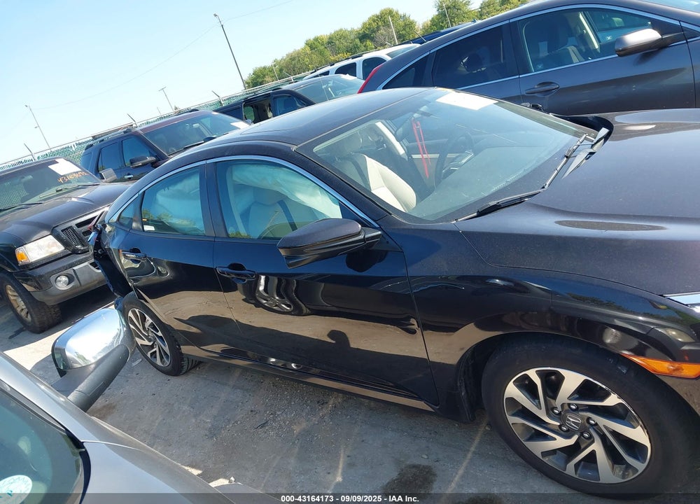 2017 HONDA CIVIC VIN: 19XFC2F78HE006665
