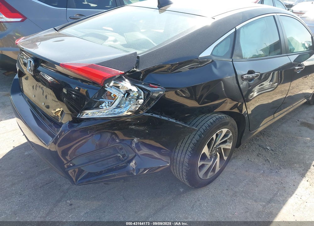 2017 HONDA CIVIC VIN: 19XFC2F78HE006665