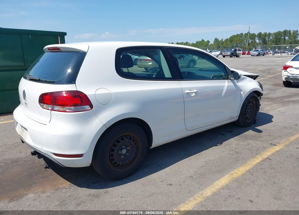 2011 VOLKSWAGEN GOLF VIN: WVWBA7AJ0BW062679