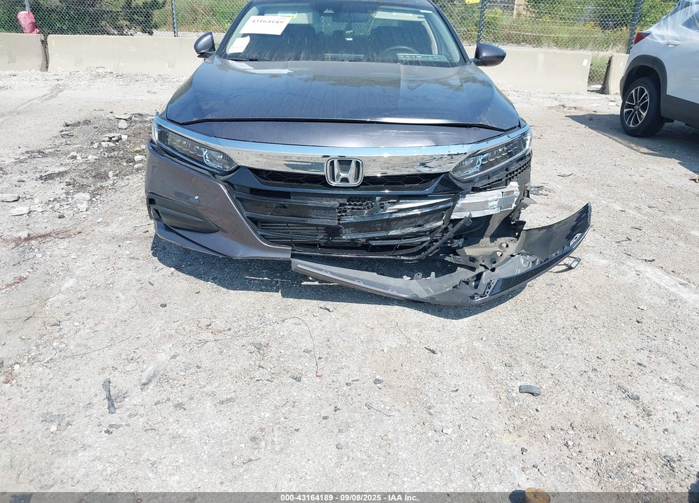 2019 HONDA ACCORD VIN: 1HGCV1F13KA082695