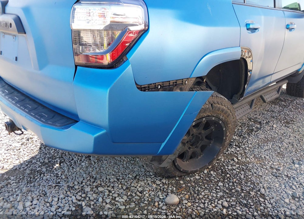 2017 TOYOTA 4RUNNER VIN: JTEBU5JR2H5478325