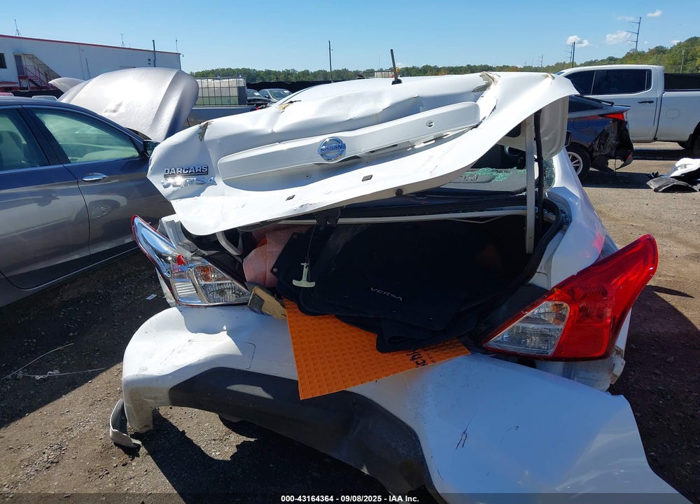 2016 NISSAN VERSA VIN: 3N1CN7APXGL858305