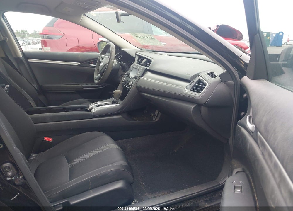 2017 HONDA CIVIC VIN: 2HGFC2F55HH571167