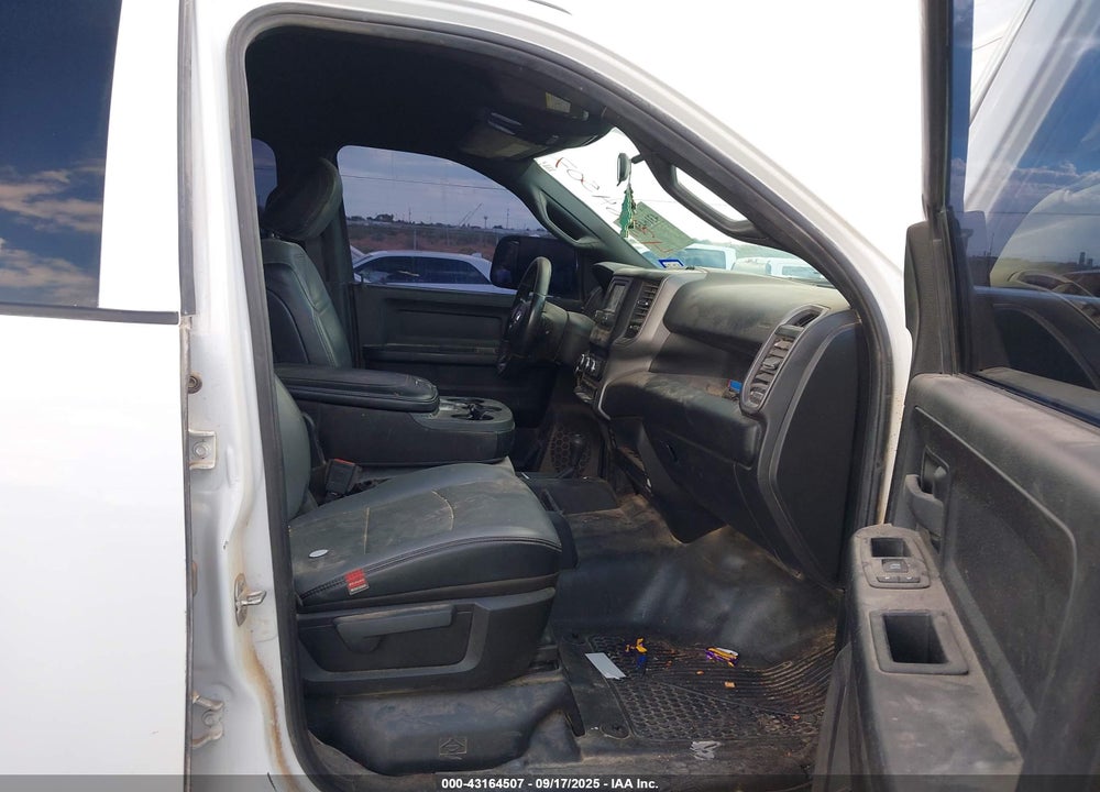 2022 RAM 2500 TRADESMAN 4X4 8' BOX VIN: 3C6UR5HJXNG166795
