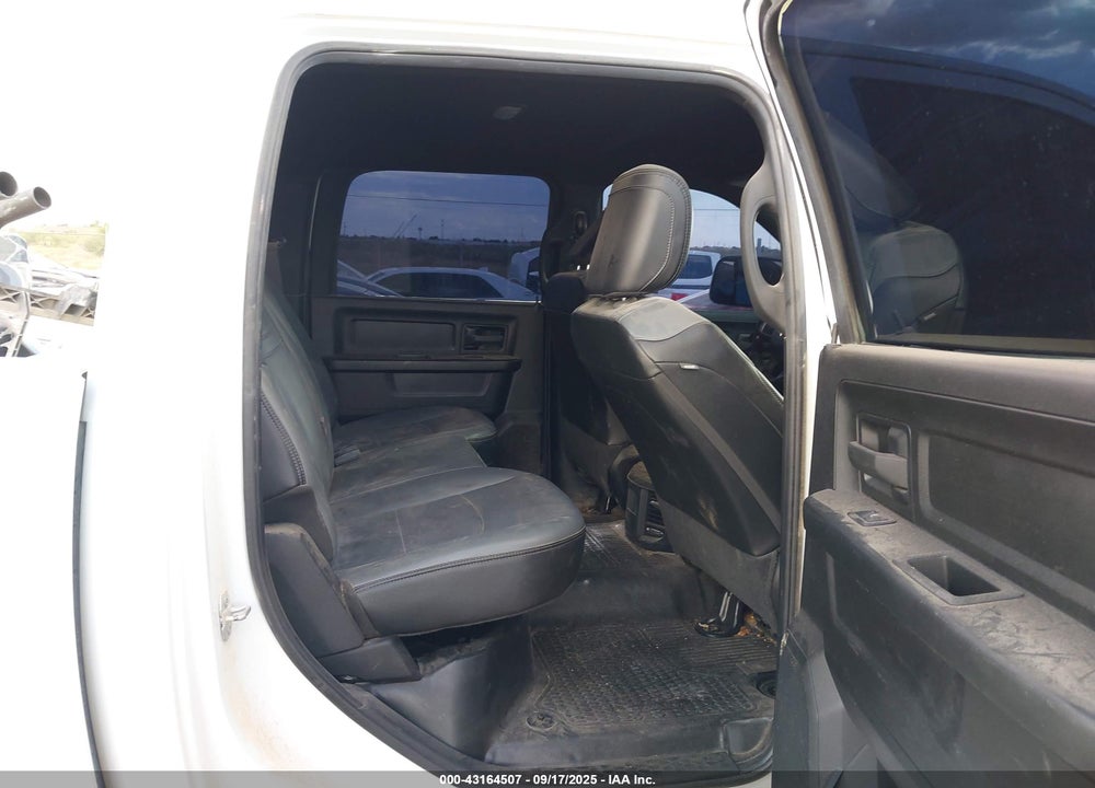 2022 RAM 2500 TRADESMAN 4X4 8' BOX VIN: 3C6UR5HJXNG166795