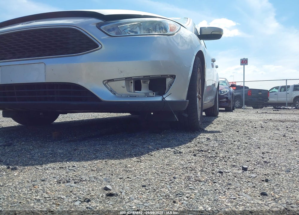 2015 FORD FOCUS SE VIN: 1FADP3F26FL325448