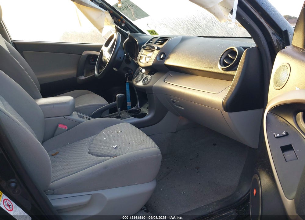 2008 TOYOTA RAV4 LIMITED VIN: JTMBD31V085155199