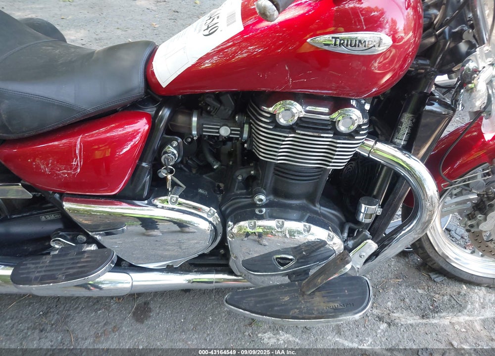 2010 TRIUMPH MOTORCYCLE THUNDERBIRD ABS VIN: SMTB01TL5AJ442385