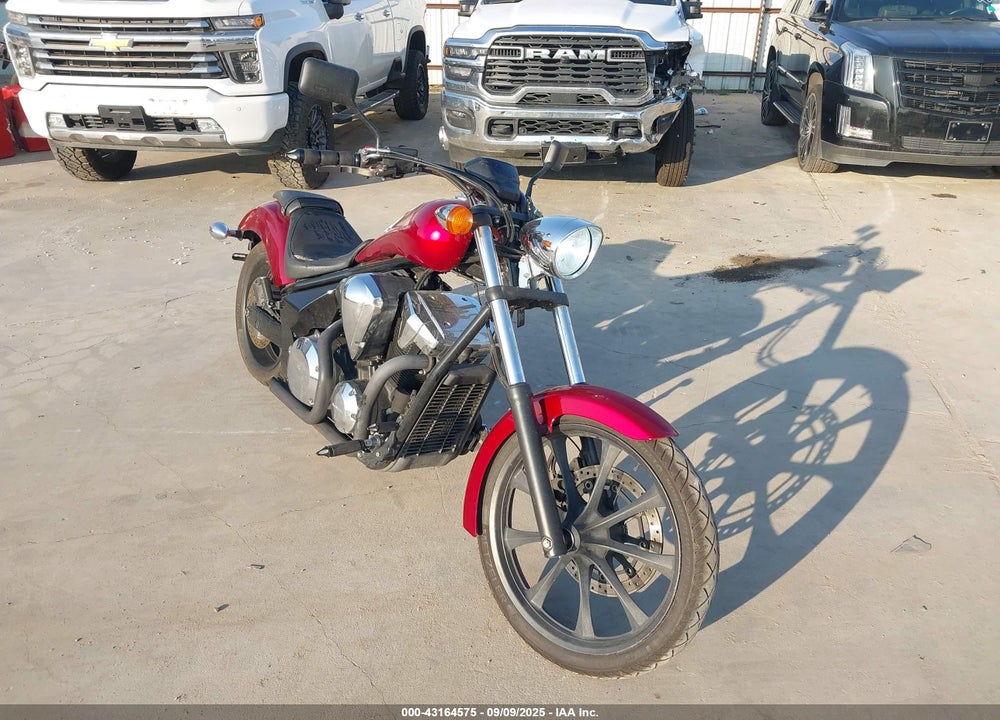 2018 HONDA VT1300 CXA VIN: JH2SC6169JK300042