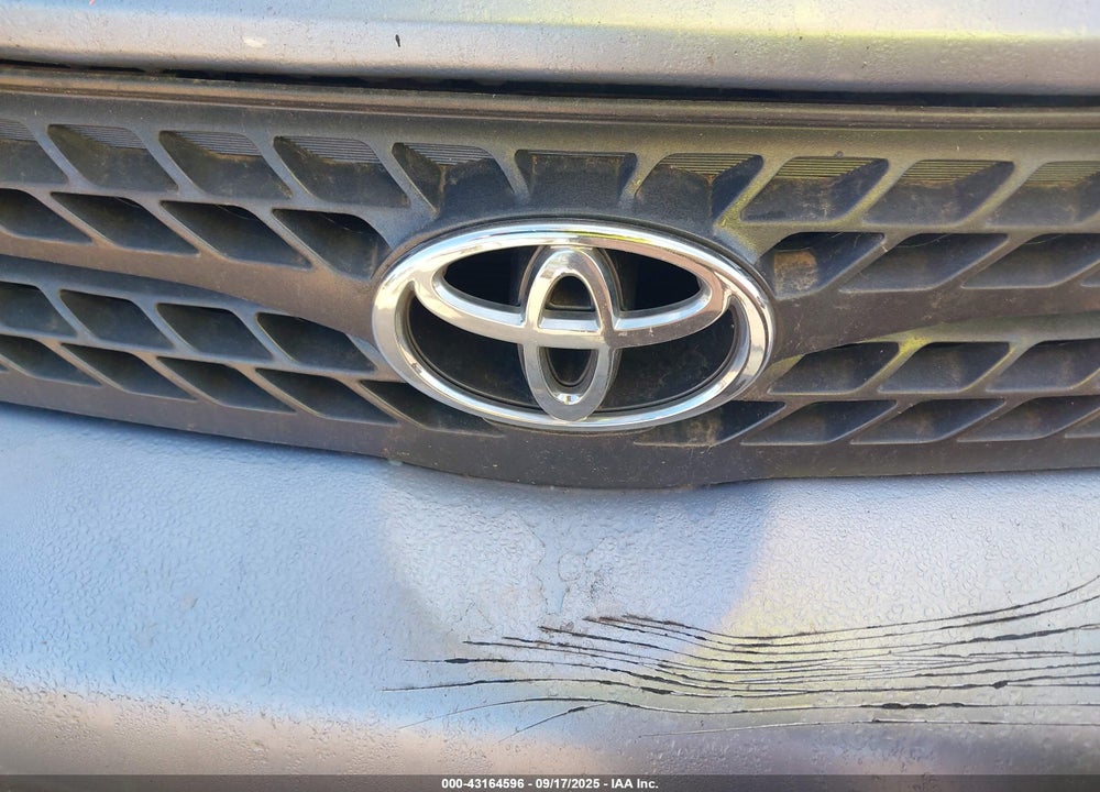 2005 TOYOTA MATRIX/XR VIN: 2T1KR32E15C431825