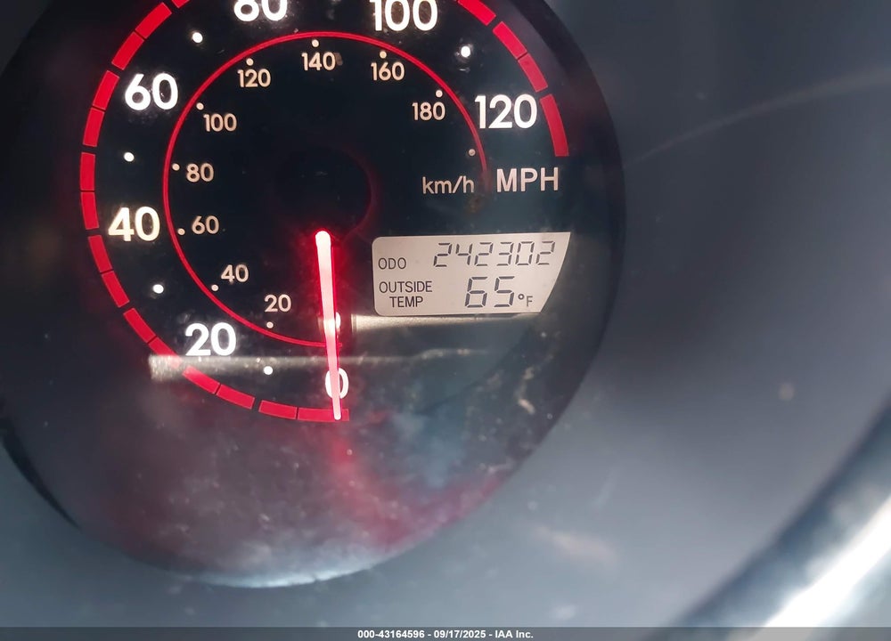 2005 TOYOTA MATRIX/XR VIN: 2T1KR32E15C431825