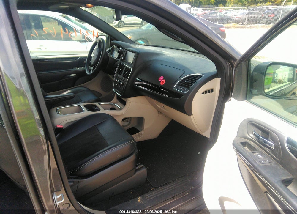 2019 DODGE GRAND CARAVAN SXT VIN: 2C4RDGCG4KR541932