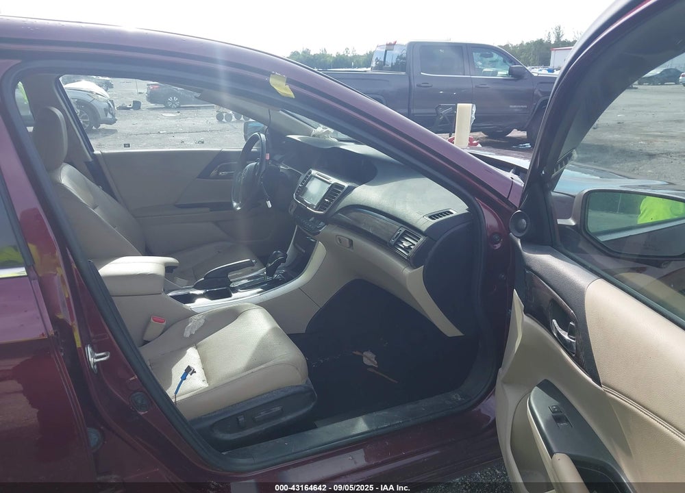 2017 HONDA ACCORD EX-L V6 VIN: 1HGCR3F87HA017290