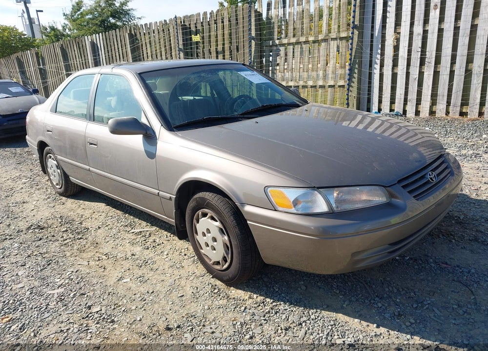 1999 TOYOTA CAMRY LE VIN: 4T1BG22K8XU877705