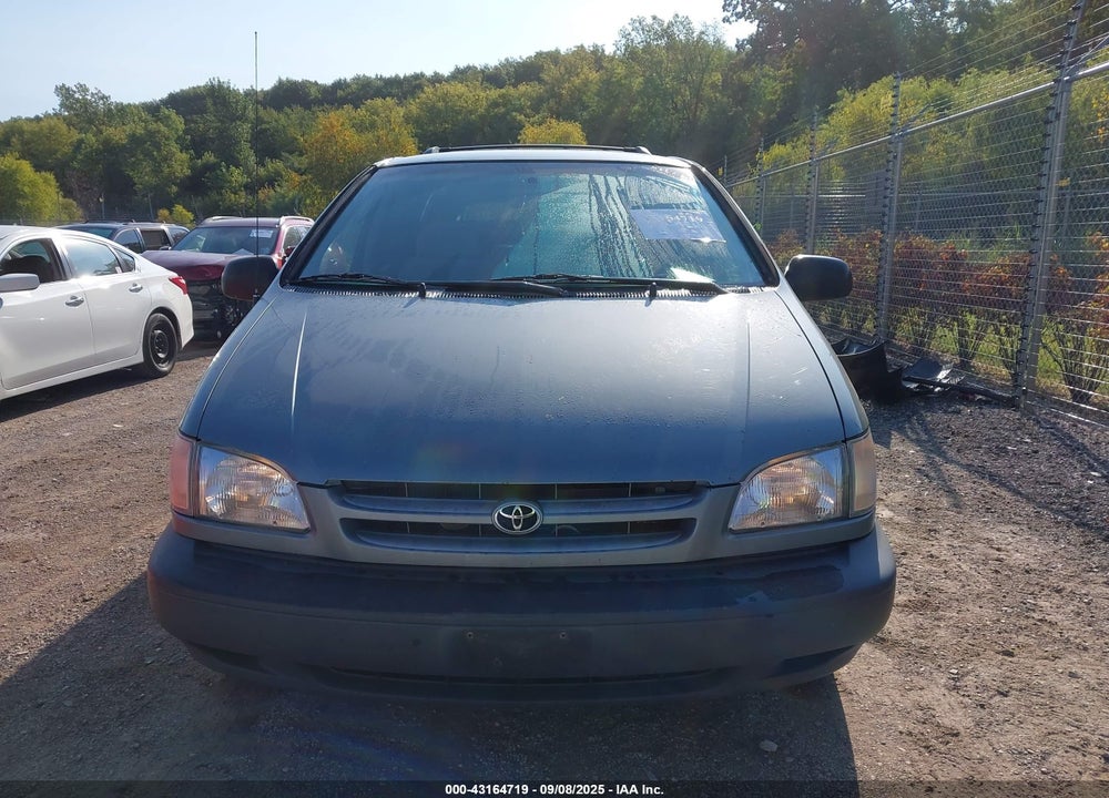 2000 TOYOTA SIENNA LE VIN: 4T3ZF13C5YU200106
