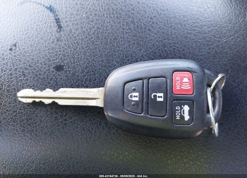 2013 TOYOTA CAMRY SE VIN: 4T1BF1FK7DU657538