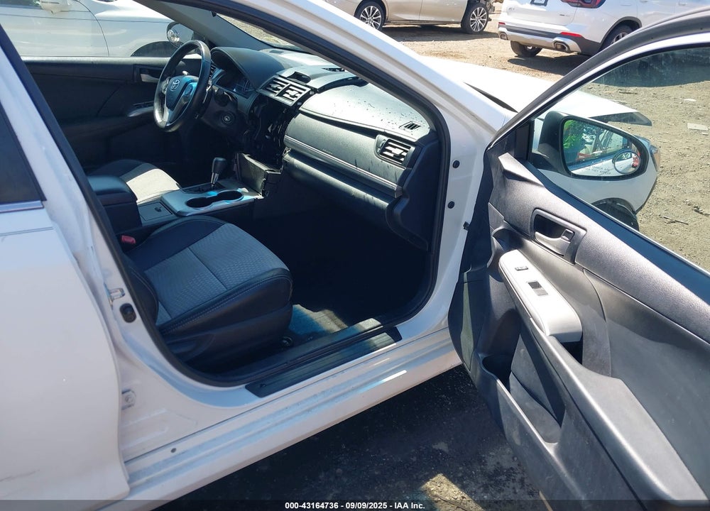 2013 TOYOTA CAMRY SE VIN: 4T1BF1FK7DU657538