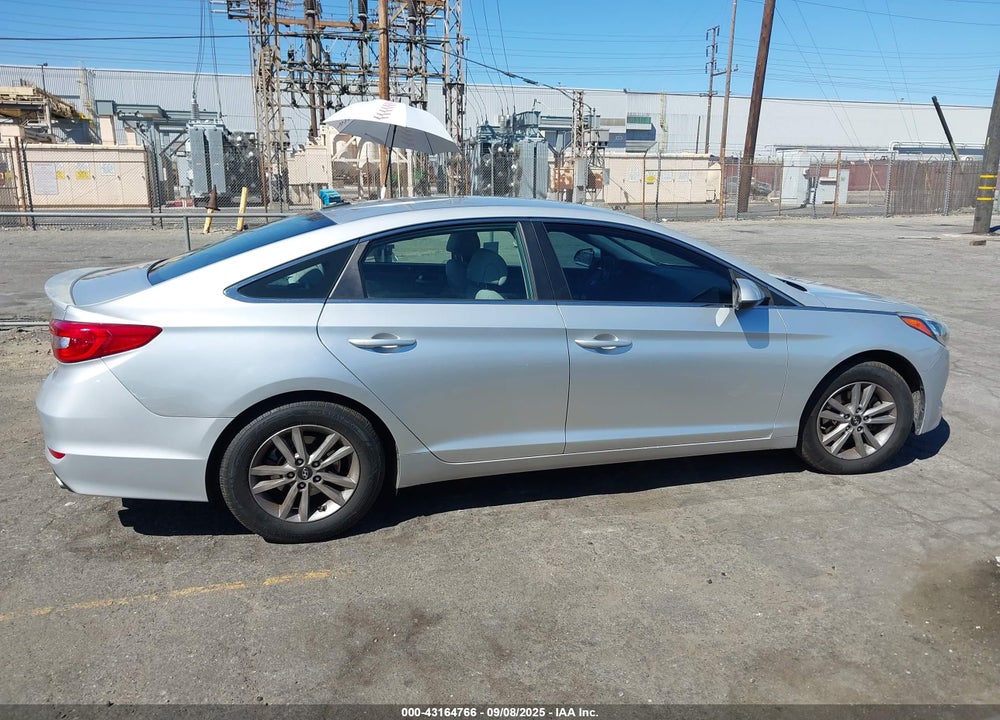 2015 HYUNDAI SONATA VIN: 5NPE24AF4FH135018