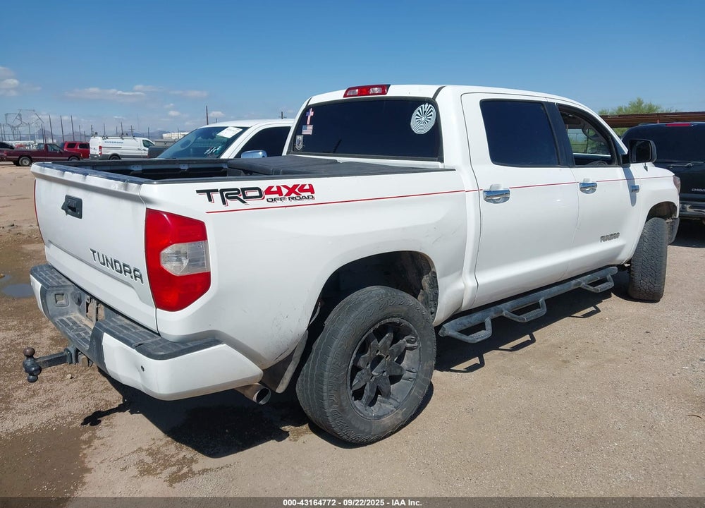 2017 TOYOTA TUNDRA SR5 5.7L V8 VIN: 5TFDW5F13HX594096