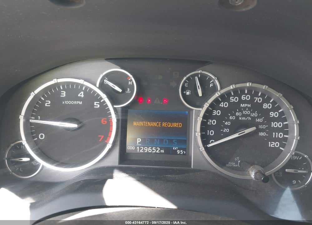 2017 TOYOTA TUNDRA SR5 5.7L V8 VIN: 5TFDW5F13HX594096