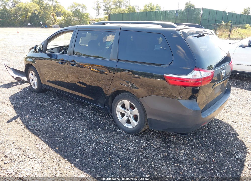 2015 TOYOTA SIENNA LE 8 PASSENGER VIN: 5TDKK3DC5FS604626