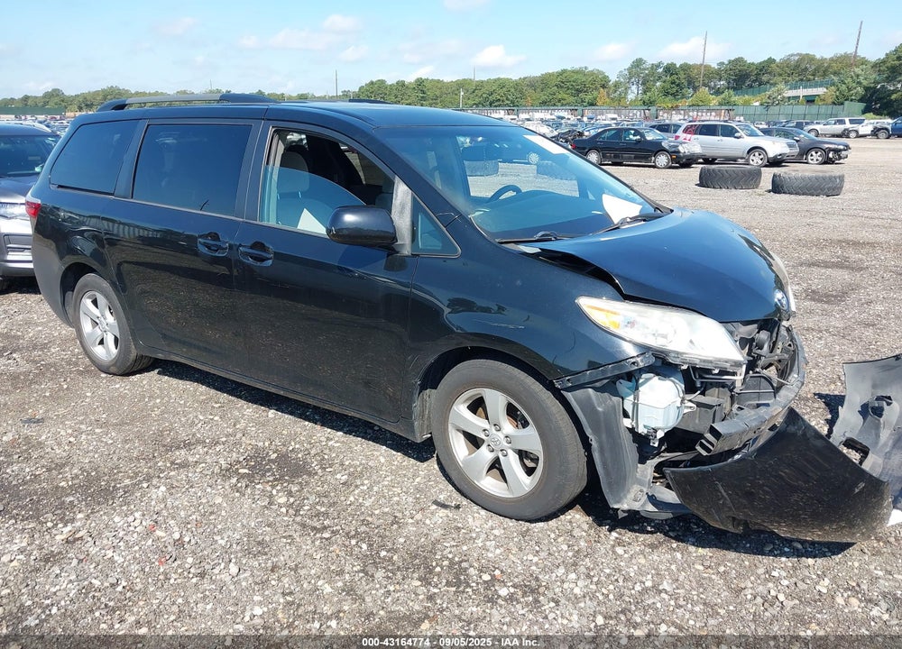 2015 TOYOTA SIENNA LE 8 PASSENGER VIN: 5TDKK3DC5FS604626