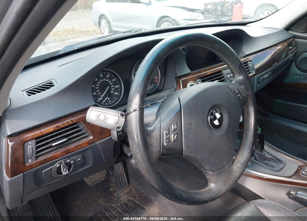 2011 BMW 3 SERIES VIN: WBAPK5C51BA994942