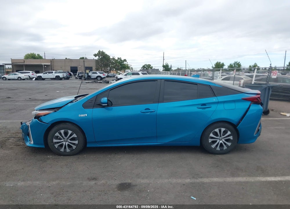 2022 TOYOTA PRIUS PRIME VIN: JTDKAMFP3N3228484