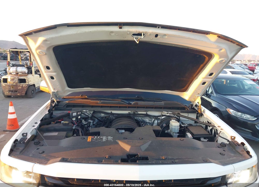 2018 CHEVROLET SILVERADO 1500 VIN: 3GCUKREC4JG263687