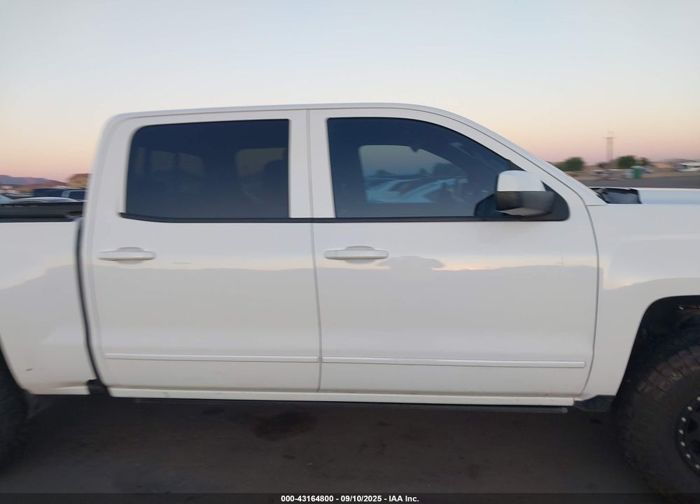 2018 CHEVROLET SILVERADO 1500 VIN: 3GCUKREC4JG263687
