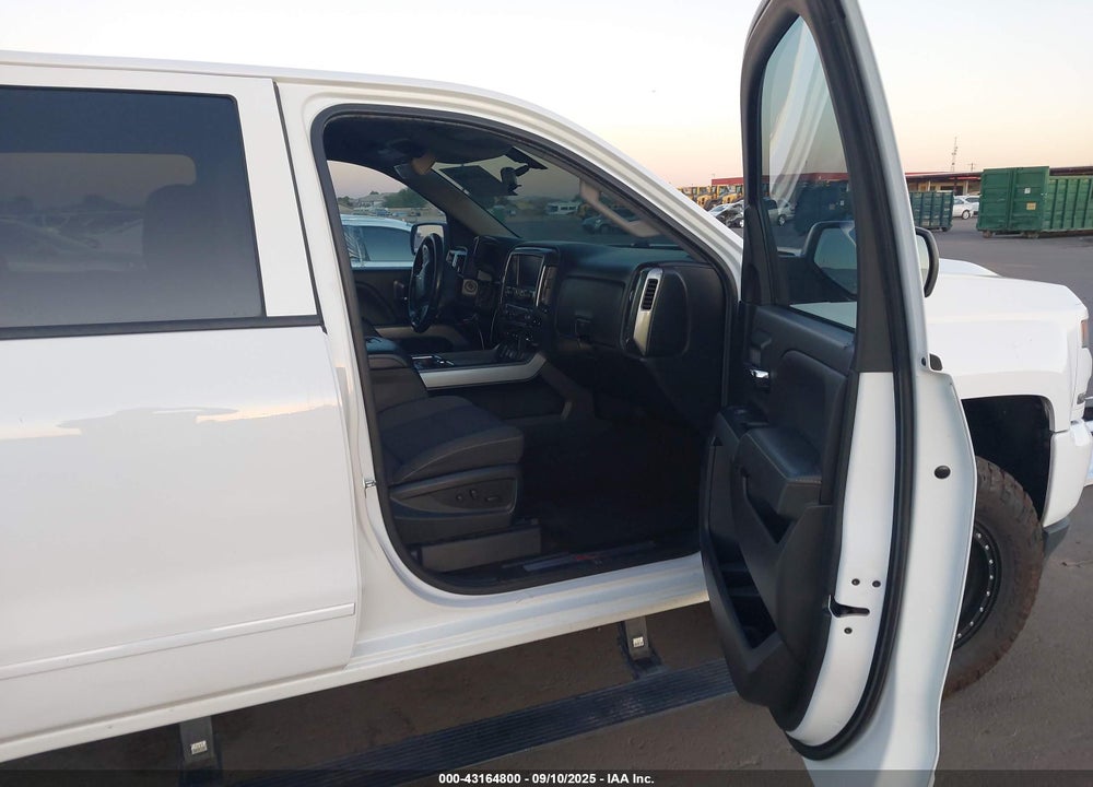 2018 CHEVROLET SILVERADO 1500 VIN: 3GCUKREC4JG263687