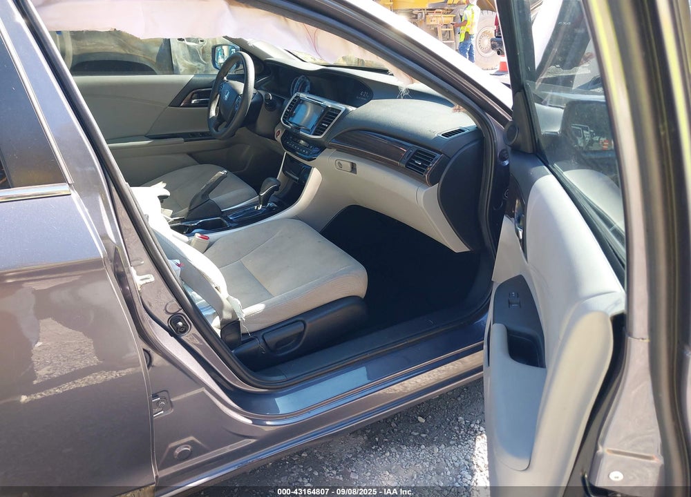 2016 HONDA ACCORD VIN: 1HGCR2F79GA120386