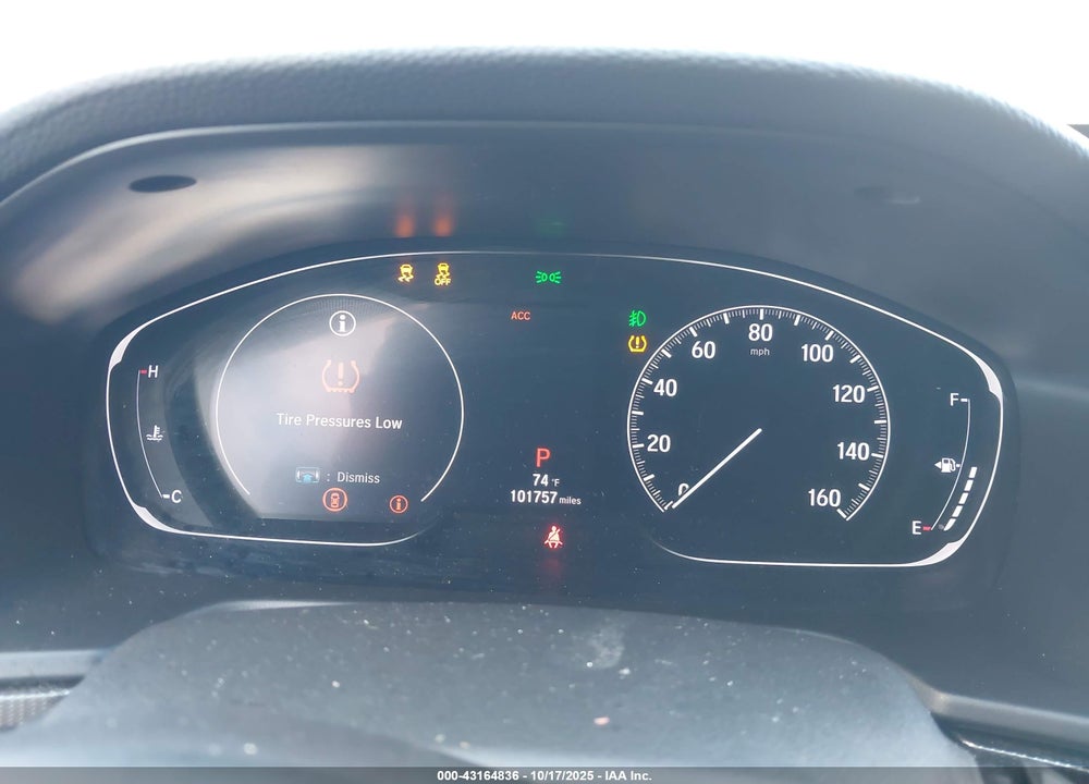 2018 HONDA ACCORD VIN: 1HGCV1F33JA225628