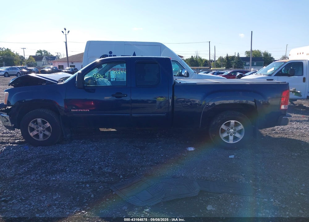 2011 GMC SIERRA 1500 SLE VIN: 1GTR2VE3XBZ108061