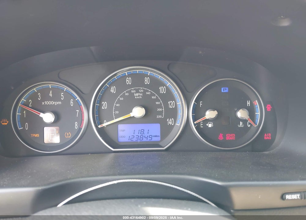 2008 HYUNDAI SANTA FE LIMITED/SE VIN: 5NMSH13E98H158587