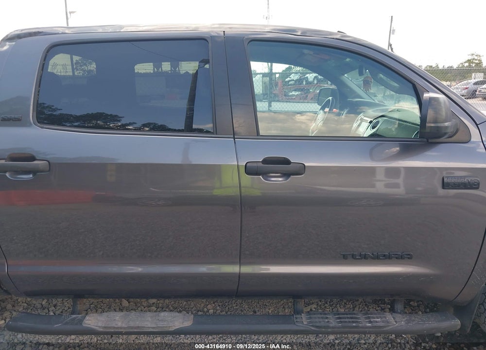 2017 TOYOTA TUNDRA VIN: 5TFEW5F11HX218212