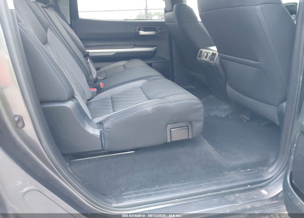 2017 TOYOTA TUNDRA VIN: 5TFEW5F11HX218212