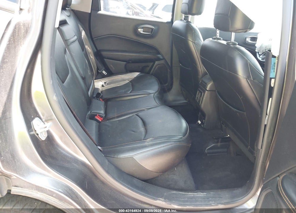 2020 JEEP COMPASS VIN: 3C4NJCCB5LT114424
