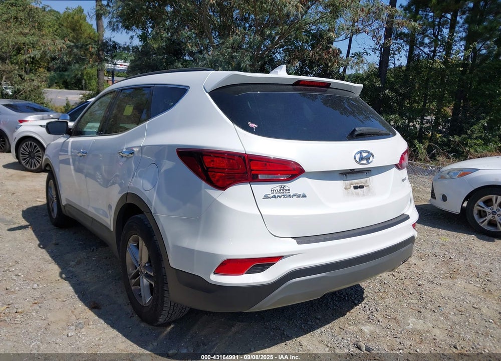 2017 HYUNDAI SANTA FE VIN: 5XYZU3LB1HG417885