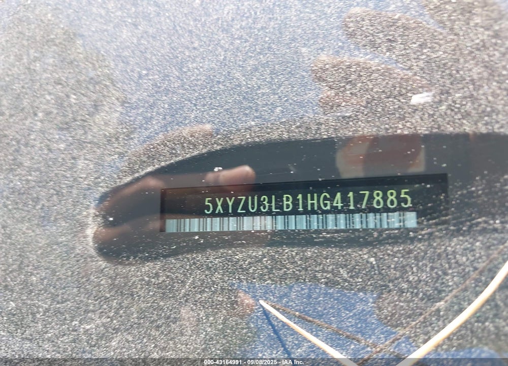 2017 HYUNDAI SANTA FE VIN: 5XYZU3LB1HG417885