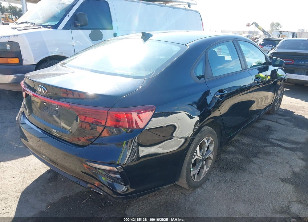 2019 KIA FORTE LXS VIN: 3KPF24AD9KE028600