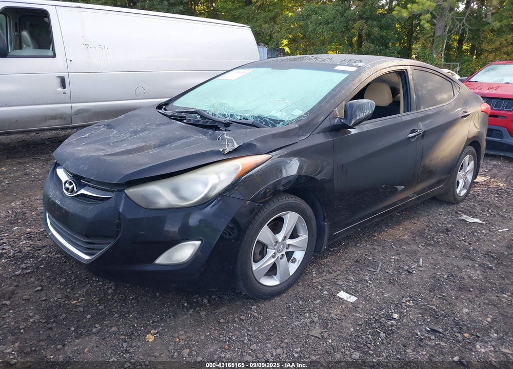 2013 HYUNDAI ELANTRA VIN: 5NPDH4AE4DH310916