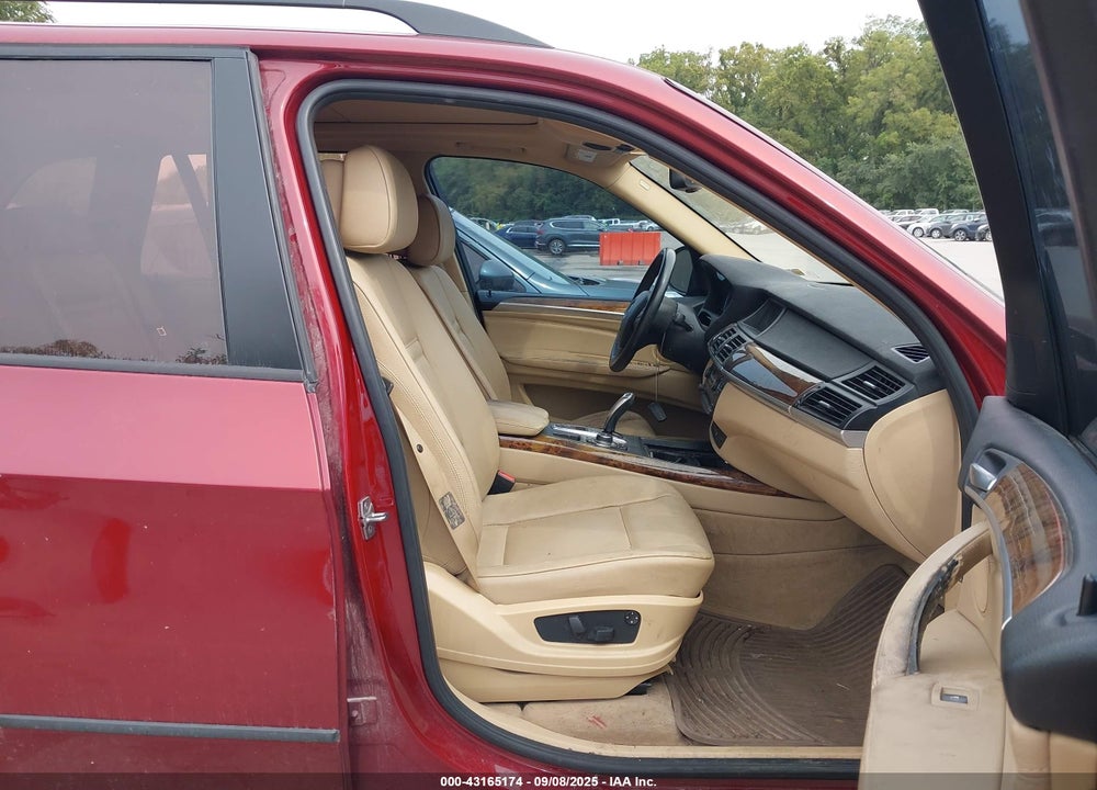 2011 BMW X5 VIN: 5UXZW0C5XBL369591
