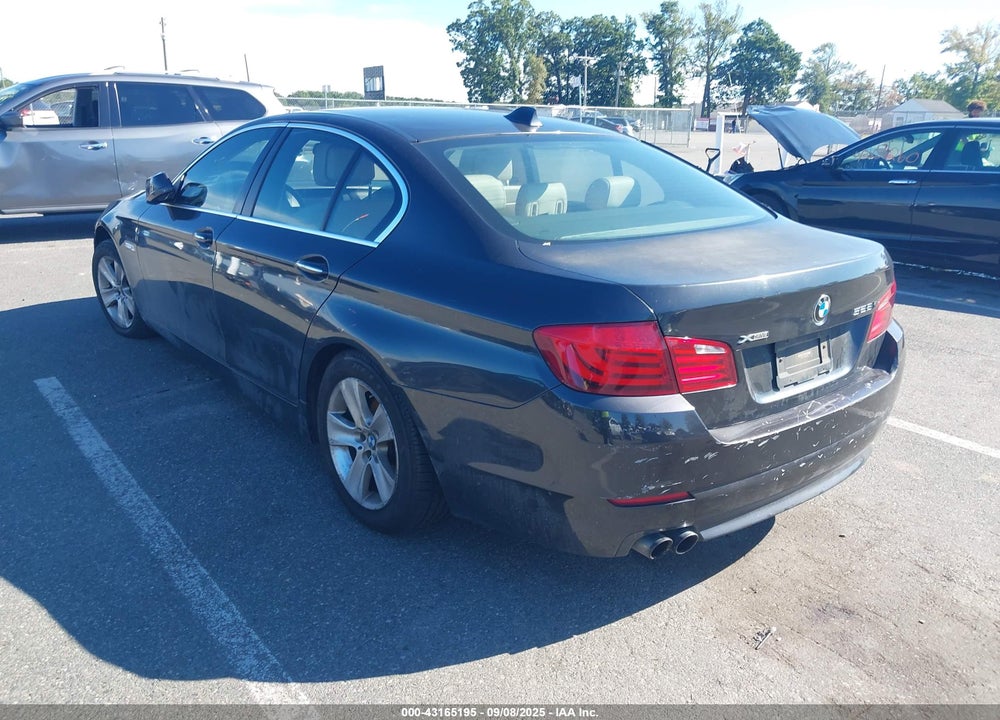 2013 BMW 528I XDRIVE VIN: WBAXH5C5XDDW13721