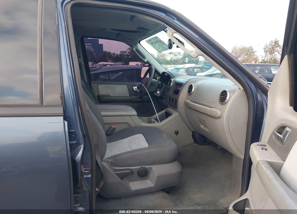 2004 FORD EXPEDITION XLT VIN: 1FMRU15W54LB56260