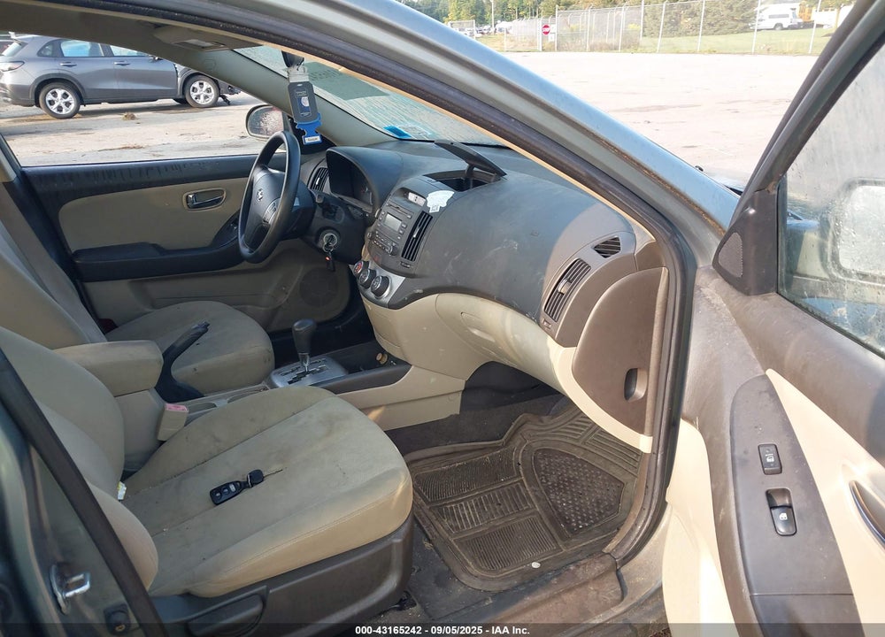 2010 HYUNDAI ELANTRA VIN: KMHDU4AD6AU836478